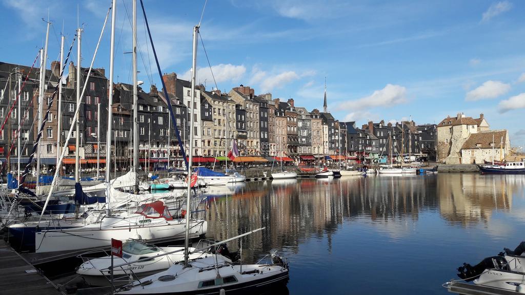 La Compagnie De La Ville Honfleur Exteriör bild
