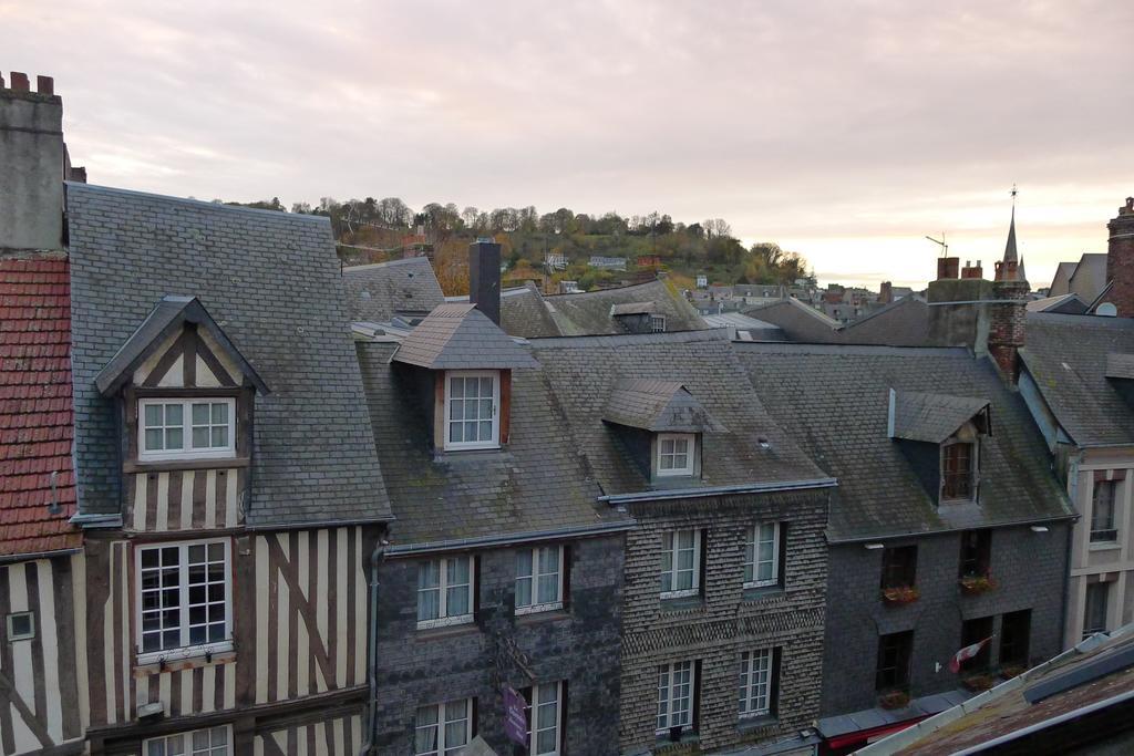 La Compagnie De La Ville Honfleur Exteriör bild