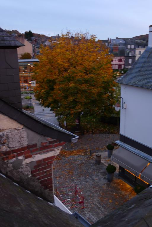 La Compagnie De La Ville Honfleur Exteriör bild